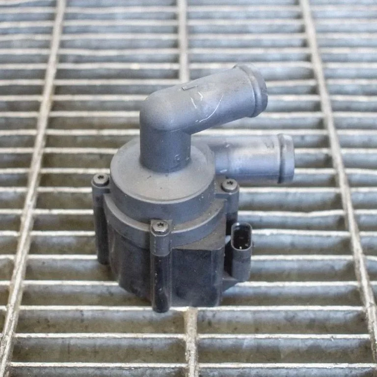 Elektriline lisatsirkulatsioonipump – Volvo XC90 (2014-)