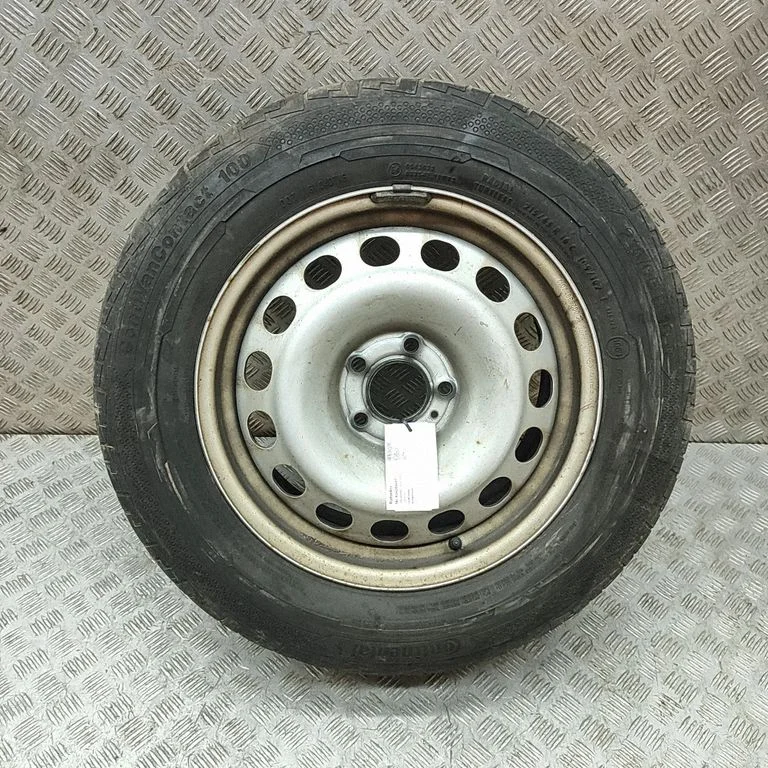 R16 plieninis štampuotas ratlankis (-iai)