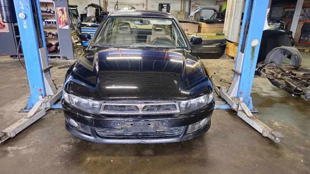 Mitsubishi Galant