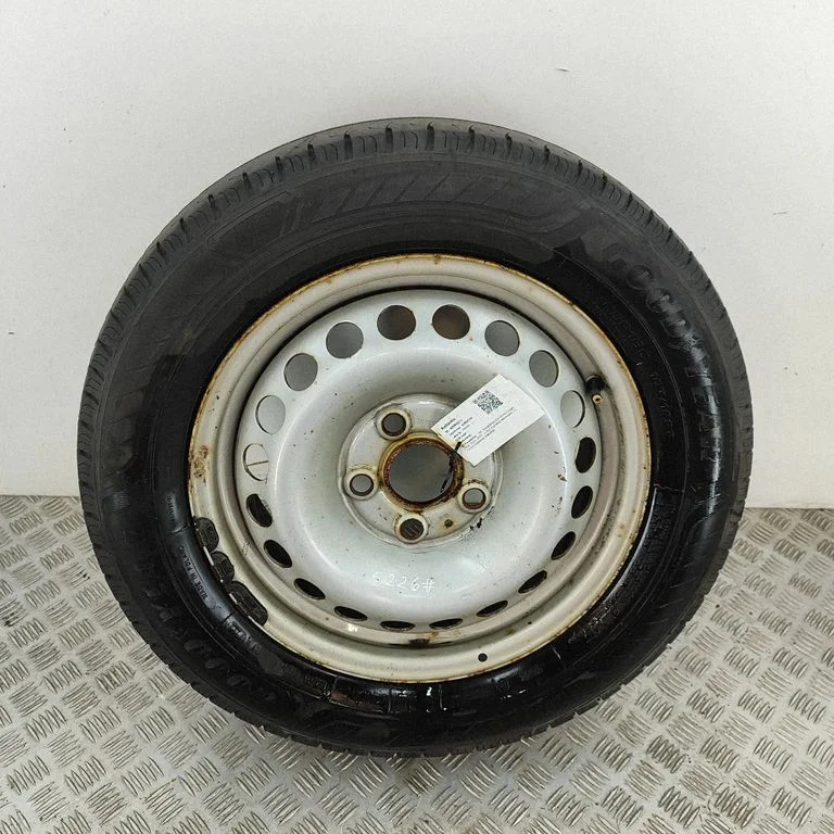 R16 plieninis štampuotas ratlankis (-iai)