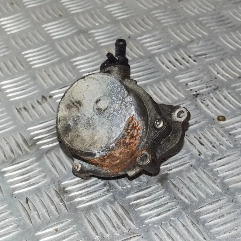 Vacuum pump 288102A101 – KIA Ceed (2006-2012)