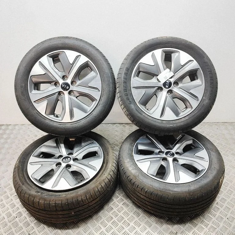R17 alloy rim 52910Q4100