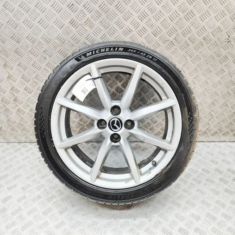 R17 vieglmetāla disks (-i) 9965H47070