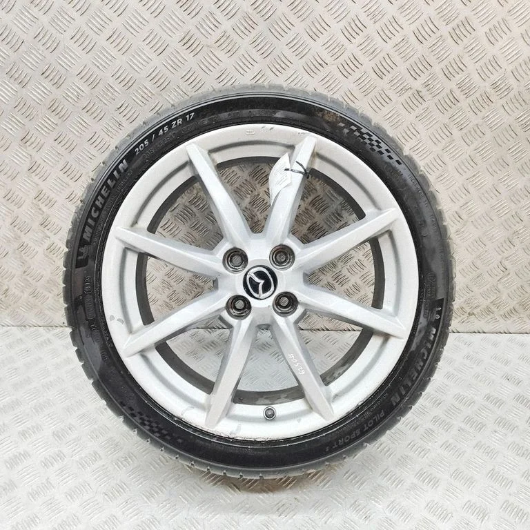 R17 vieglmetāla disks (-i) 9965H47070