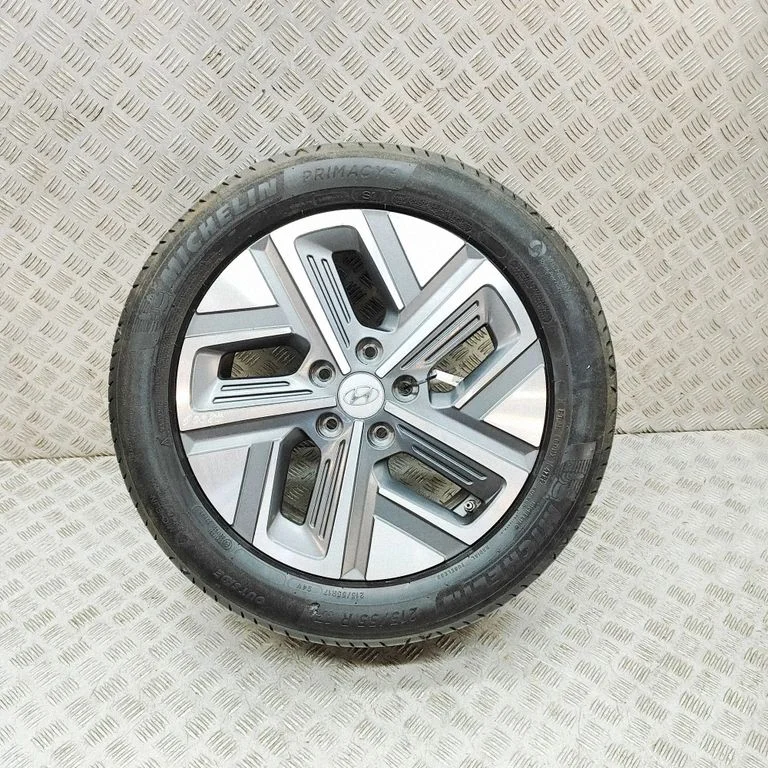 R17 alloy rim 52910K4100