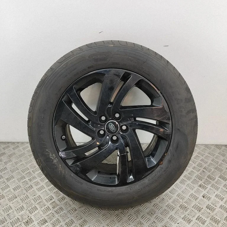 R18 vieglmetāla disks (-i) K8D21007CA