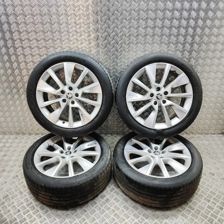 R18 alloy rim 57A601025D
