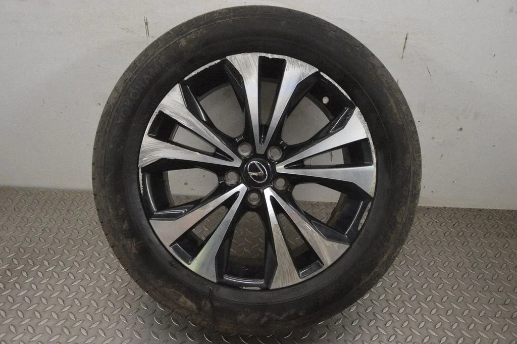 R18 alloy rim – Lexus NX (2014-2021)