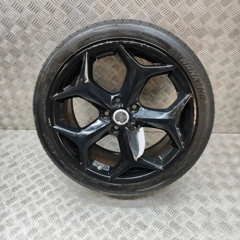 R18 vieglmetāla disks (-i) F1EC1007J1A