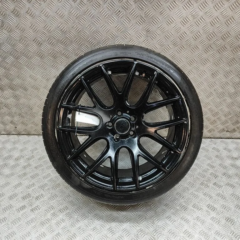 R18 vieglmetāla disks (-i) 3SDM
