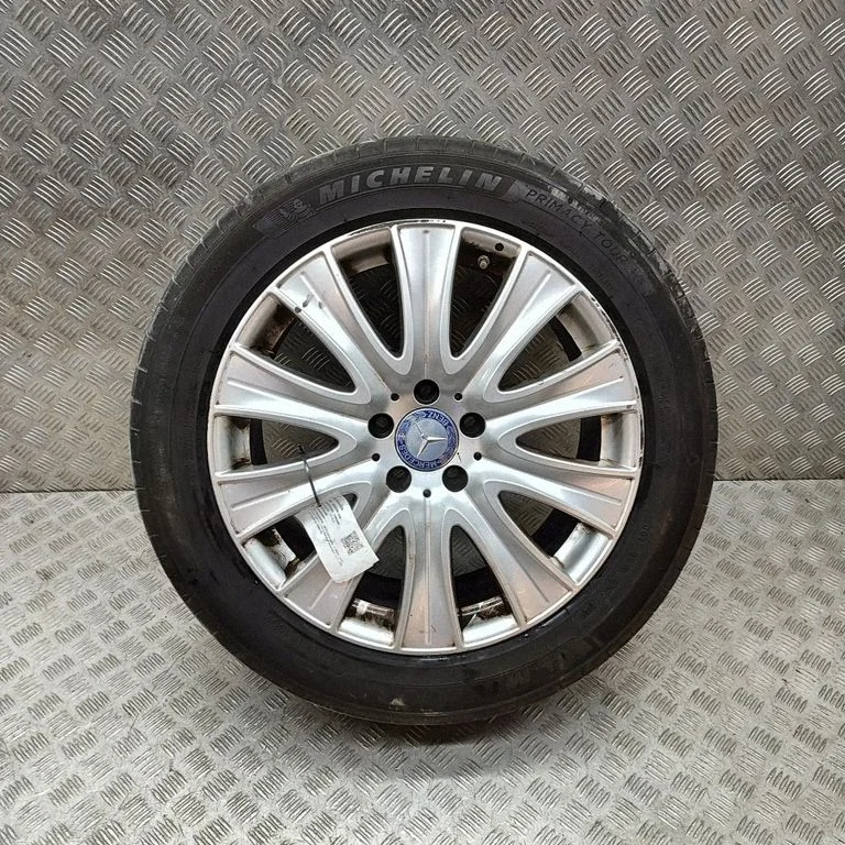 R18 vieglmetāla disks (-i) A2224010902