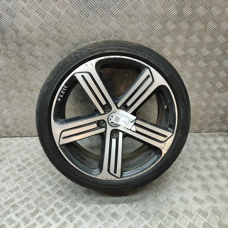 R18 vieglmetāla disks (-i) 5G0601025DQ