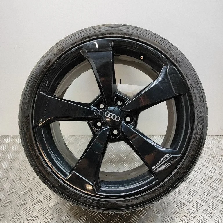 R19 vieglmetāla disks (-i) 8W0601025CG