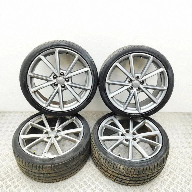 R20 valuvelg (-veljed) – Audi RS Q3 (2013-2018)