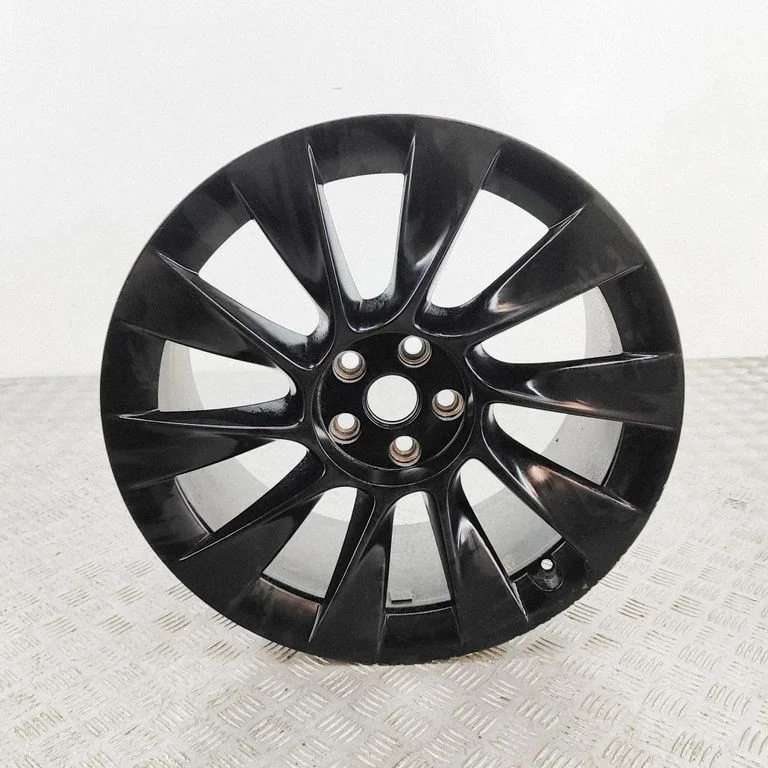 R20 valuvelg (-veljed) – Tesla Model Y (2020-)