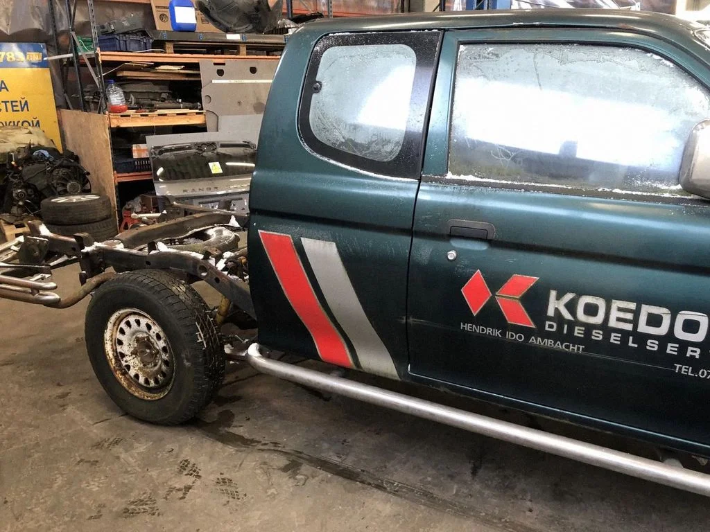 Mitsubishi L200, L300, L400 Space Gear