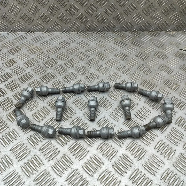 Nuts/bolts