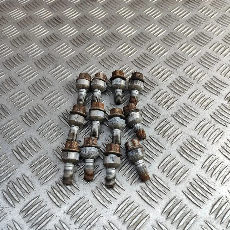 Nuts/bolts 99636120302