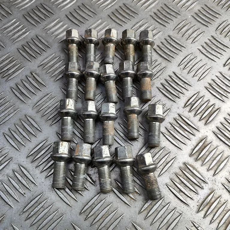 Nuts/bolts WHT002437 – Audi SQ2 GA (2017-)