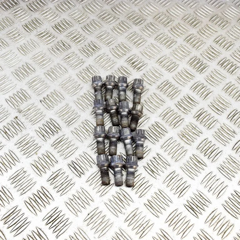 Skrūves/uzgriežņi WHT001812