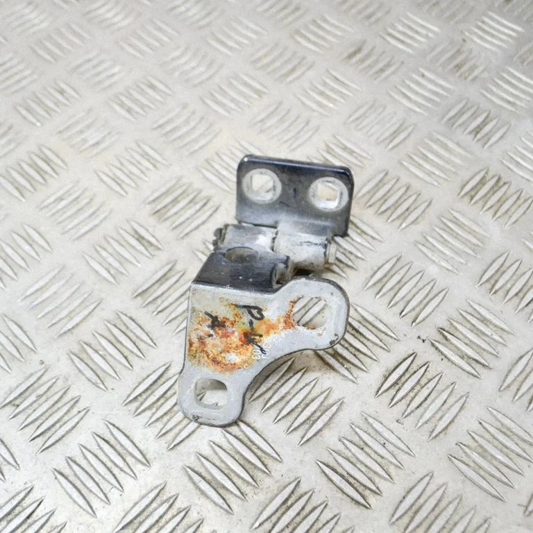 Priekšējā augšējā eņģe 70254499