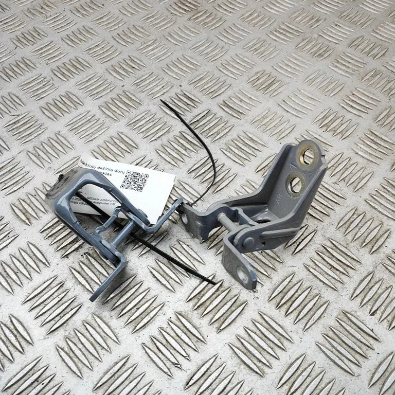 Esiukse hingede komplekt 804016RA0A