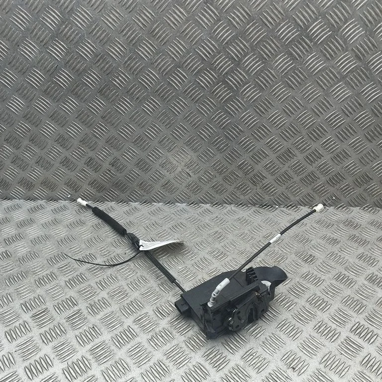 Coupe door lock (next to the handle) 9810309580