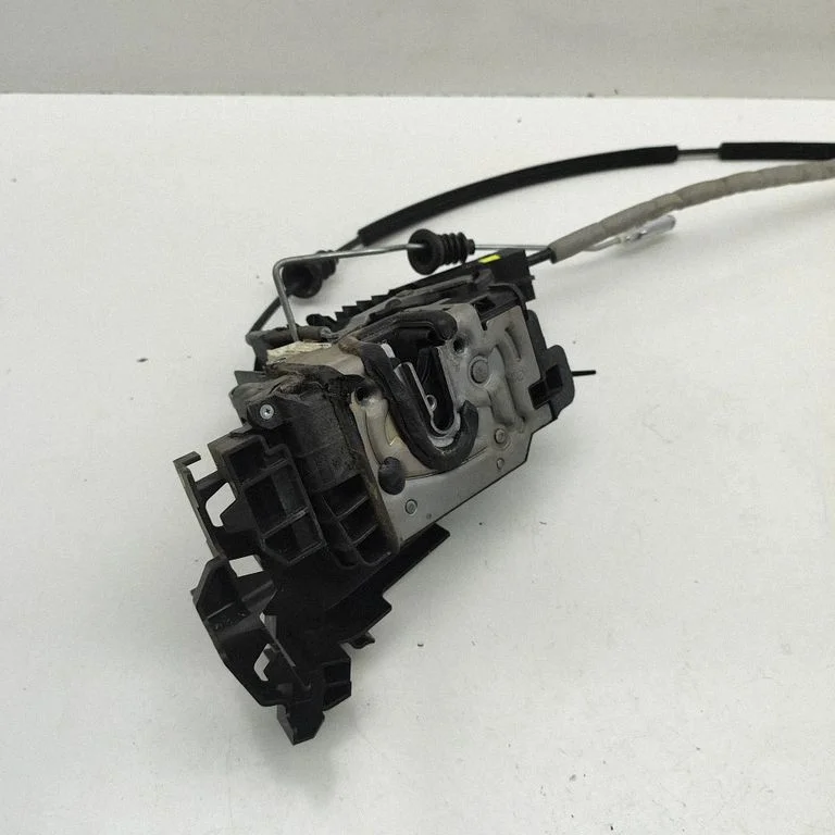 Coupe door lock (next to the handle) A0997206501