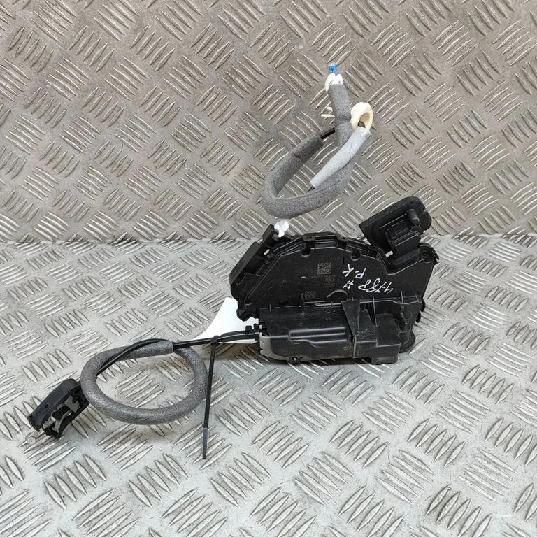 Coupe door lock (next to the handle) 5TC837015D – Audi Q4 e-tron (2021-)