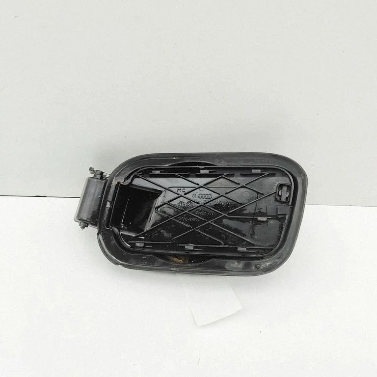 Kütusepaagi kork 1EA010560 – Audi RS Q8 (2019-)
