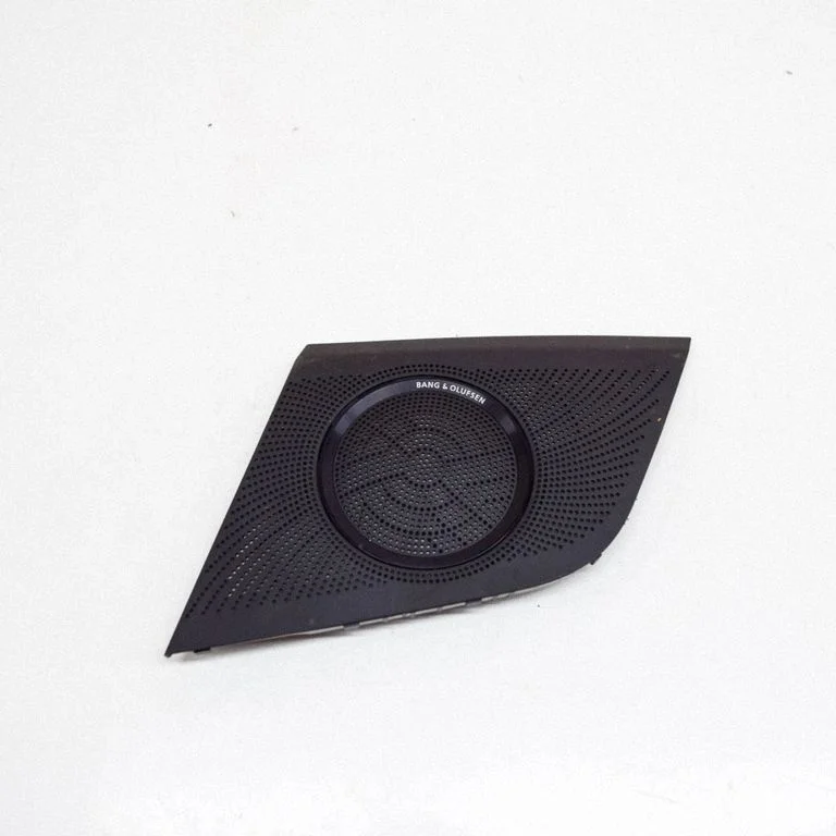 Maskownica głośnika środkowego 8T0857227A