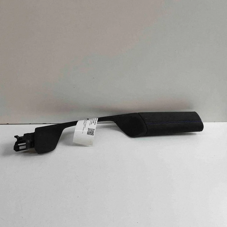 Dashboard glove box trim 572858418B