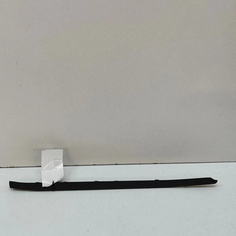 Dashboard glove box trim 57M858599