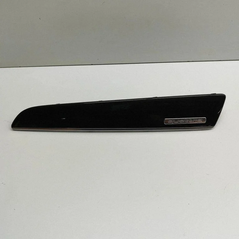 Dekoratīvā apdares josliņa 8U2853189