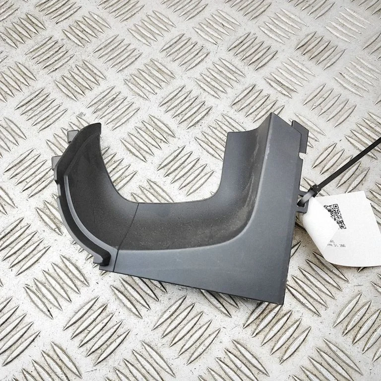 Dashboard glove box trim 992858416E