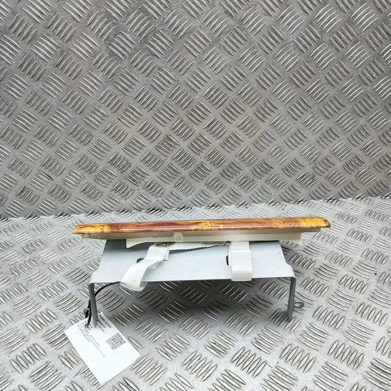 Dekoratīvā apdares josliņa 2W93F045H30BB