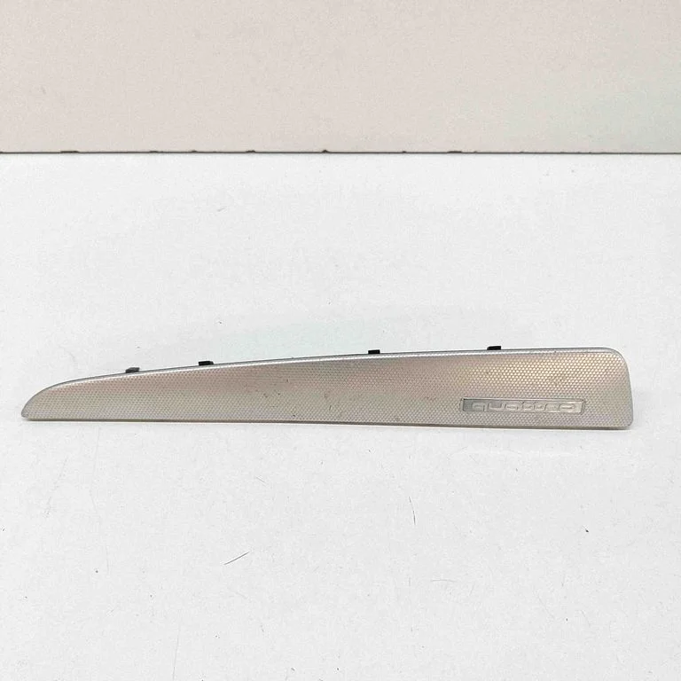 Dekoratīvā apdares josliņa 8R1853190