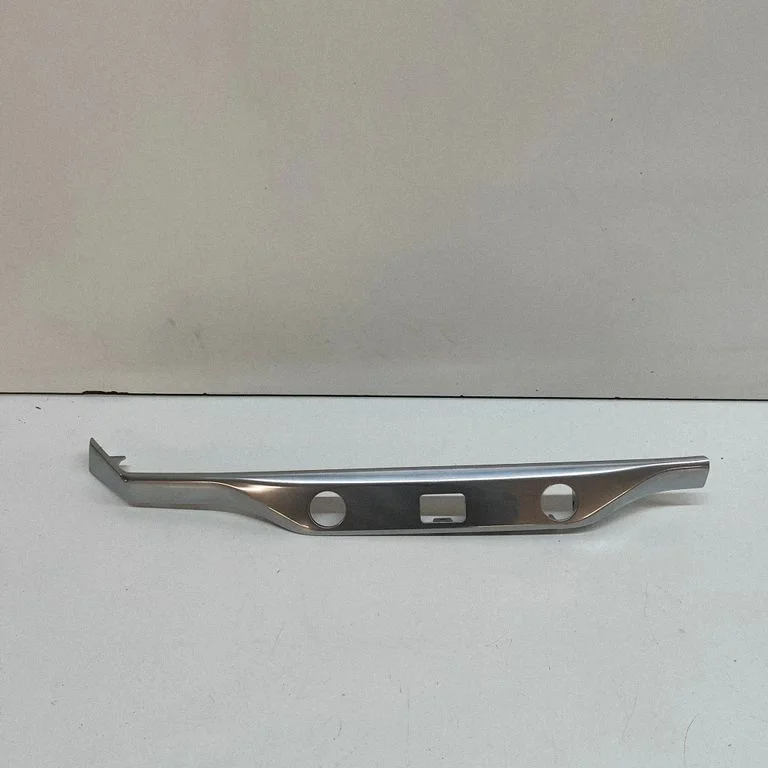Kindalaeka dekoratiivviimistlusriba J9D311584APIA02
