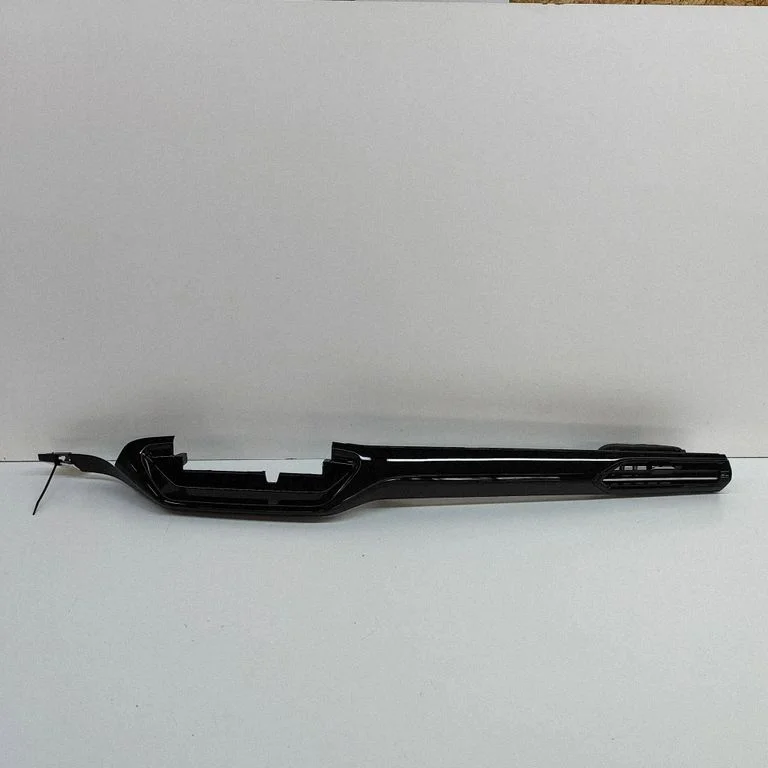 Dekoratīvā apdares josliņa 11B858416AA