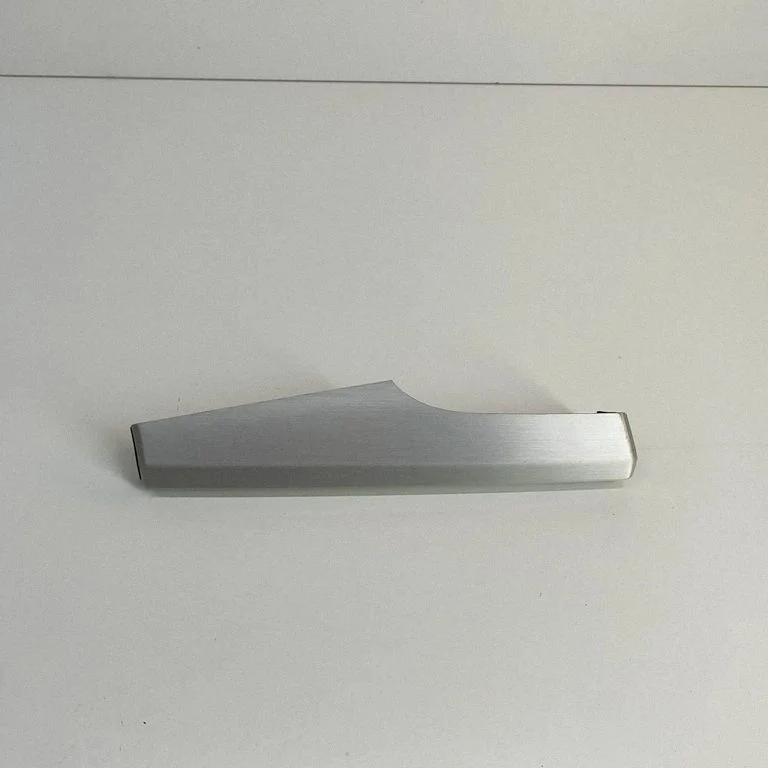 Dekoratīvā apdares josliņa 80C853190T