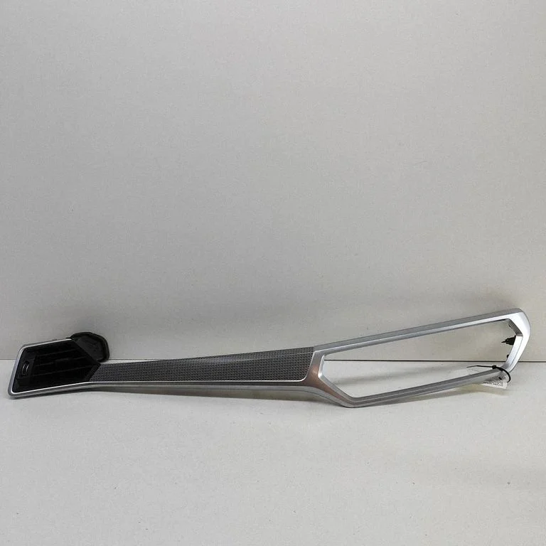 Dekoratīvā apdares josliņa 6848620