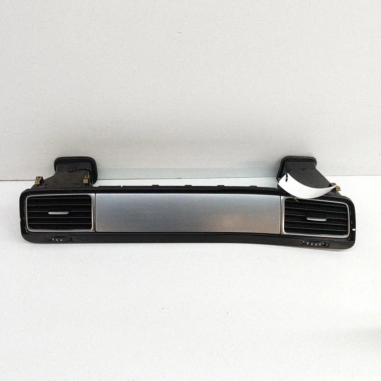 Dashboard glove box trim 7P2819728