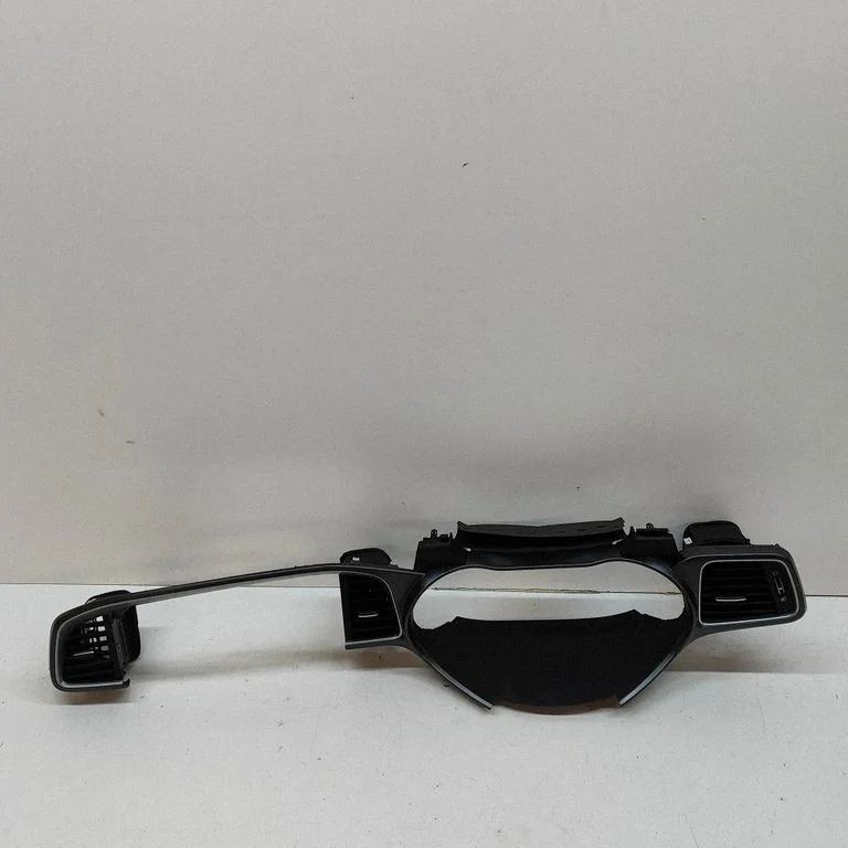 Kindalaeka dekoratiivviimistlusriba 84830J7AB0 – KIA Xceed (2019-)
