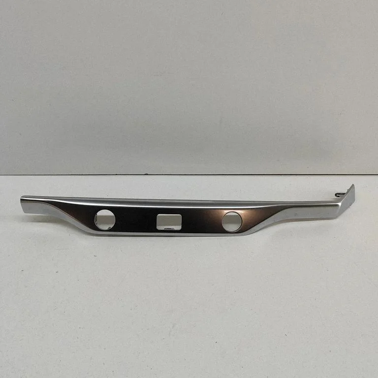 Dekoratīvā apdares josliņa J9D311584BPIA02