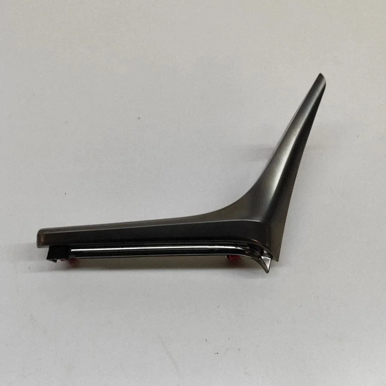 Kindalaeka dekoratiivviimistlusriba 5547133100 – Lexus ES VII XZ10 (2018-2021)