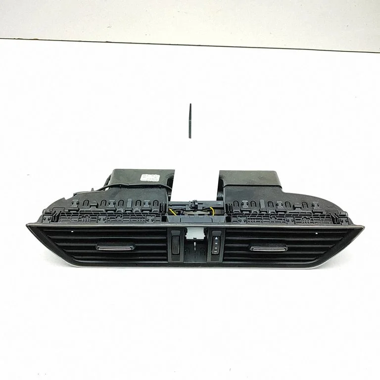 Paneļa gaisa restītes 3V0820951D