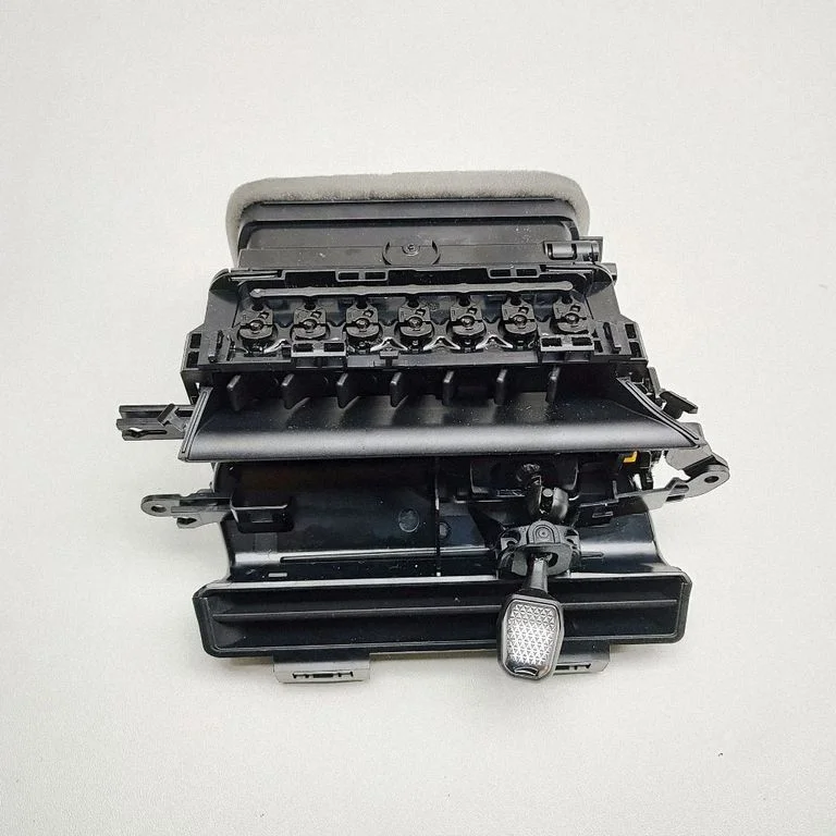 Kratka nawiewu szyby 5A01333