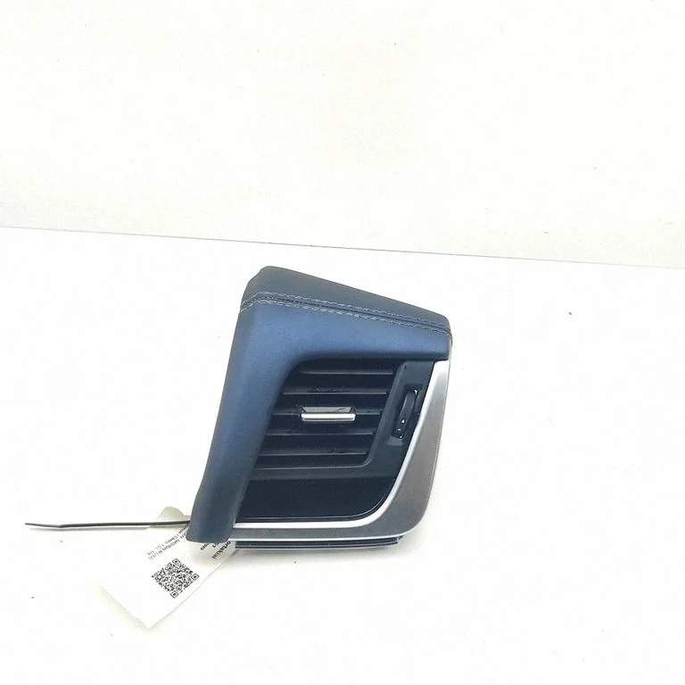Paneļa gaisa restītes 682106UA5A