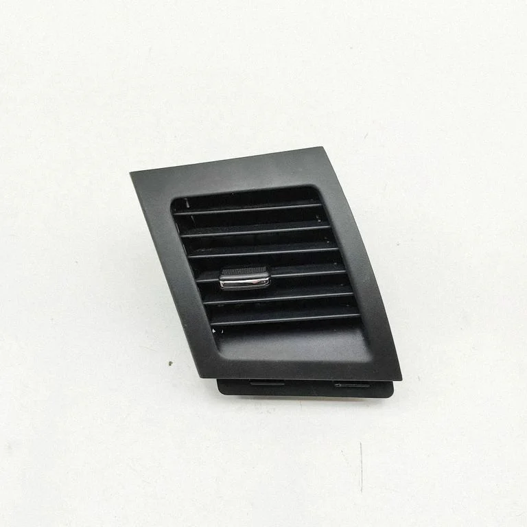 Paneļa gaisa restītes SPC02220