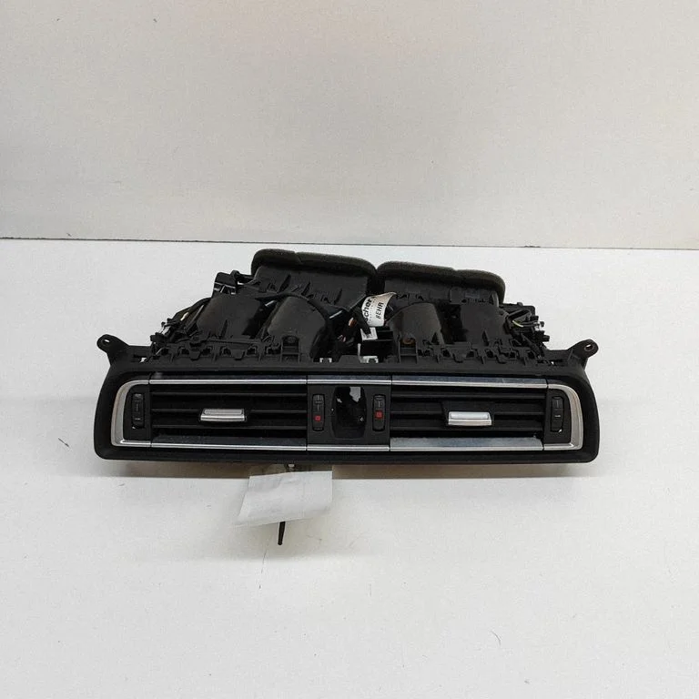 Dashboard air vent grill cover trim – BMW 7 Series F01 F02 F03 F04 (2008-2016)